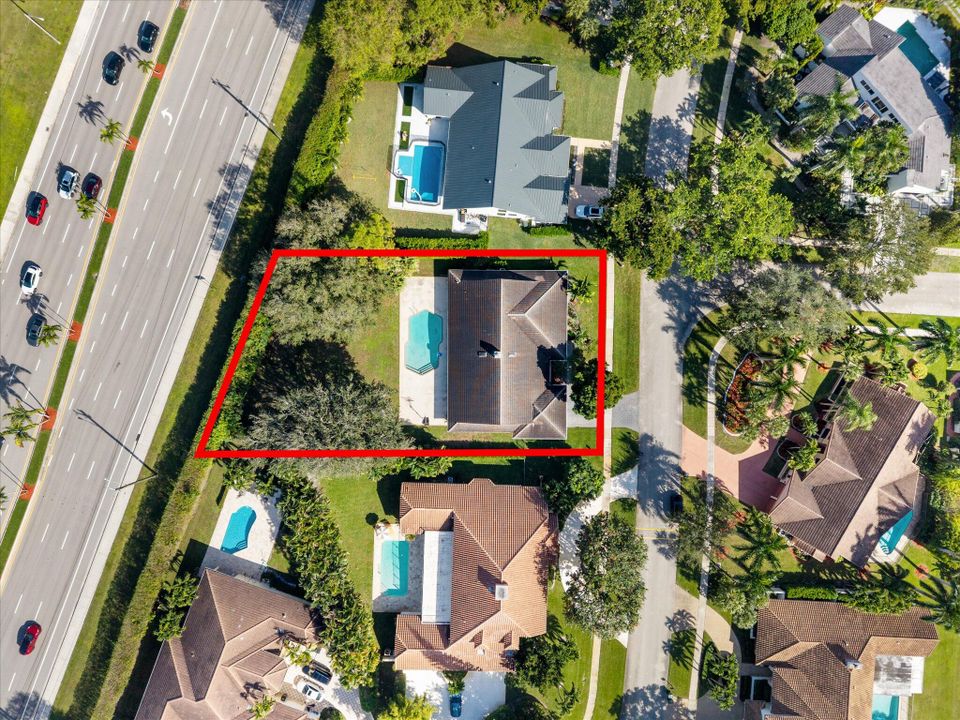 En Venta: $1,900,000 (4 camas, 3 baños, 3150 Pies cuadrados)