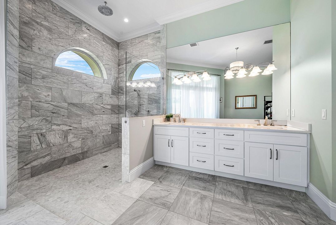 En Venta: $4,499,000 (6 camas, 6 baños, 5853 Pies cuadrados)