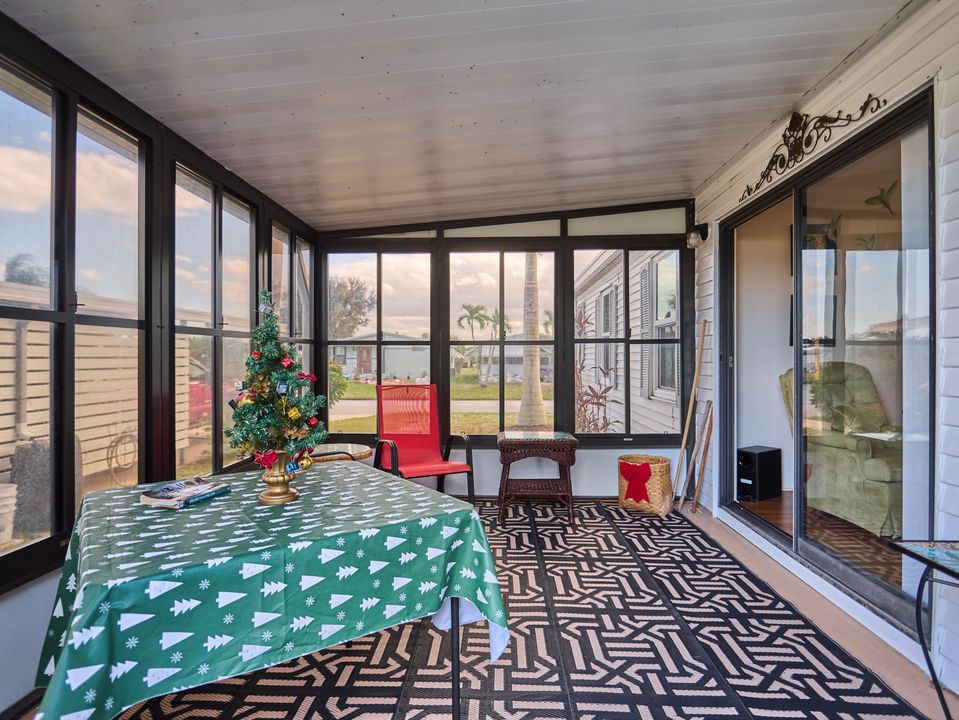 For Sale: $224,900 (3 beds, 2 baths, 1574 Square Feet)