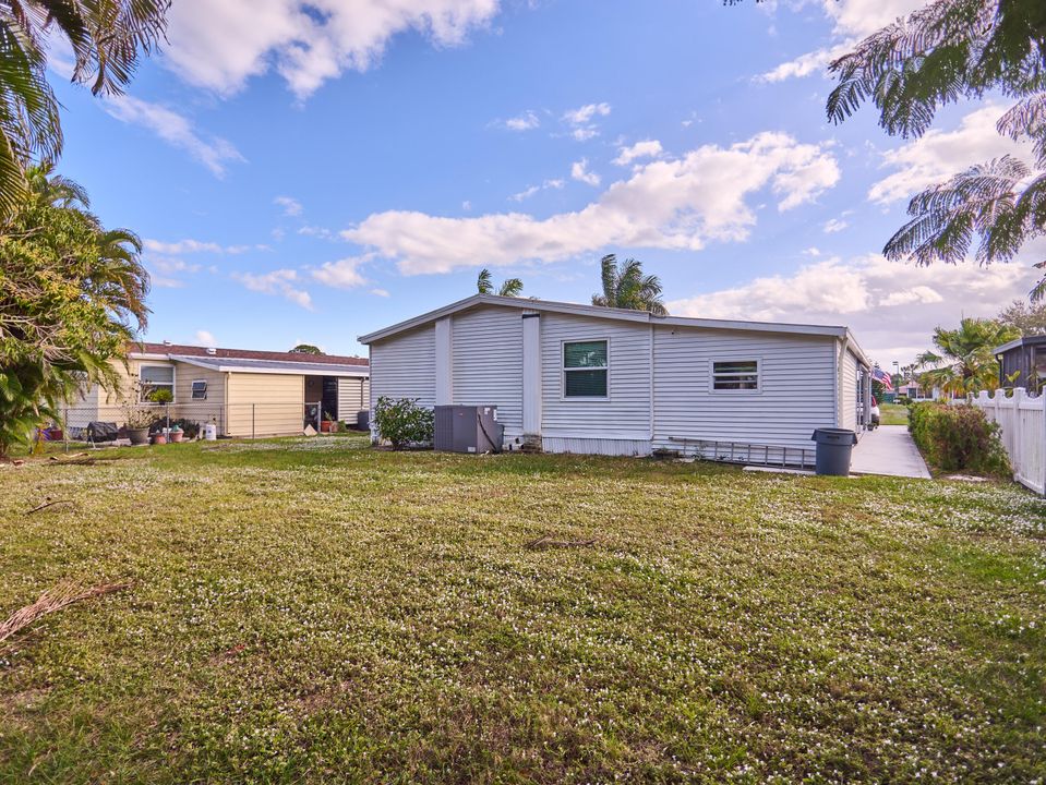 For Sale: $224,900 (3 beds, 2 baths, 1574 Square Feet)