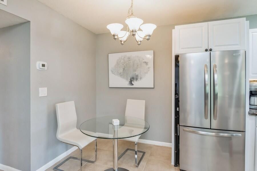 En Venta: $279,999 (2 camas, 2 baños, 1080 Pies cuadrados)