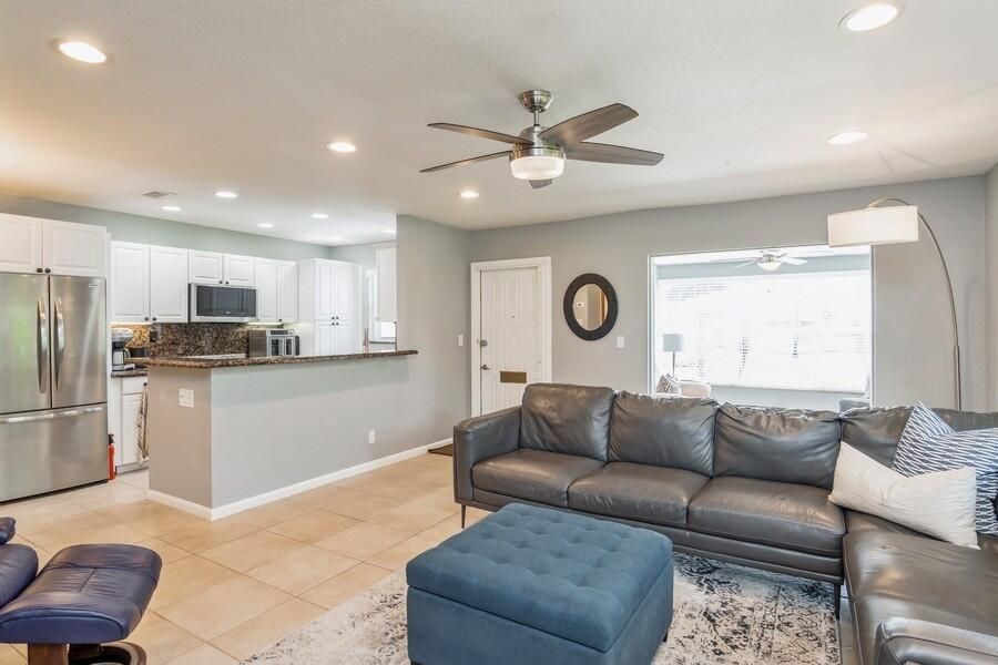 En Venta: $279,999 (2 camas, 2 baños, 1080 Pies cuadrados)