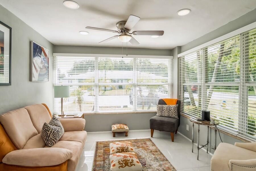 En Venta: $279,999 (2 camas, 2 baños, 1080 Pies cuadrados)