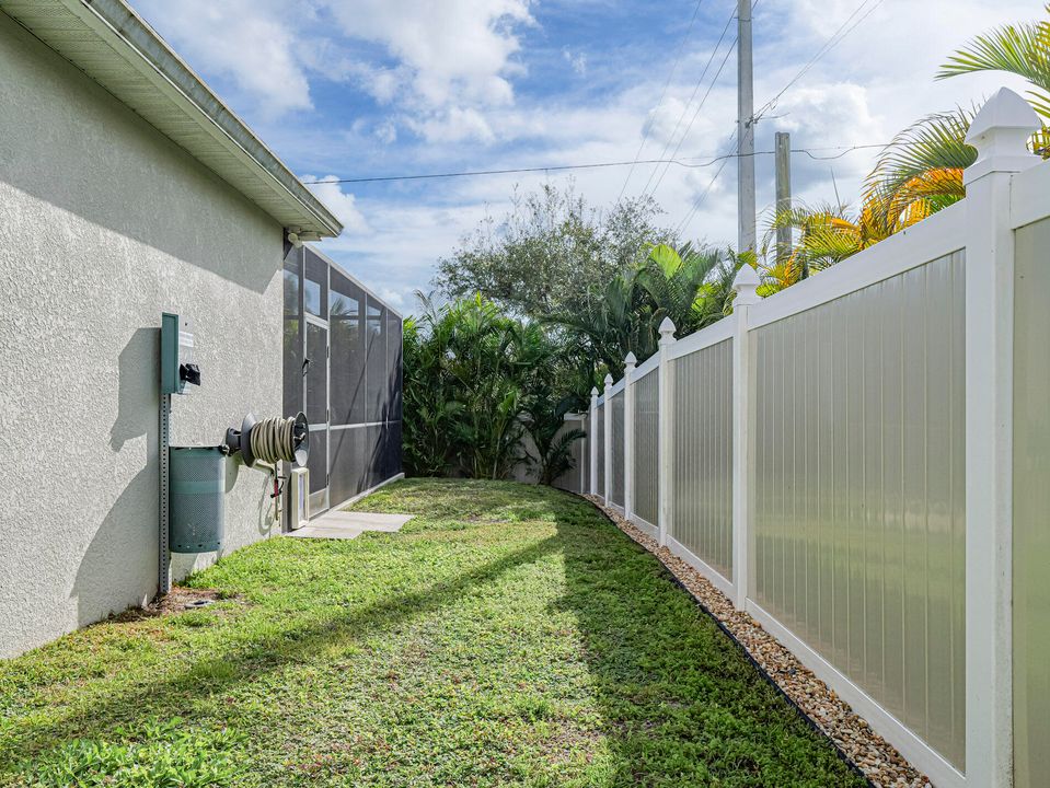 For Sale: $629,900 (4 beds, 3 baths, 2447 Square Feet)