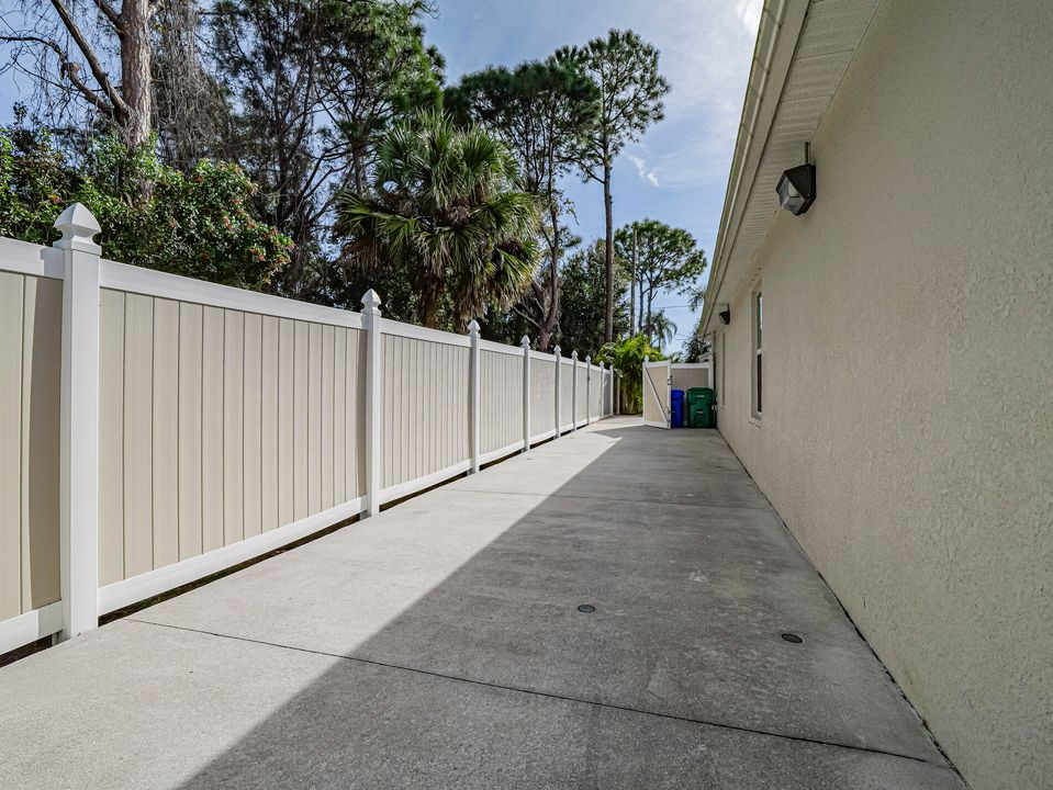 For Sale: $629,900 (4 beds, 3 baths, 2447 Square Feet)