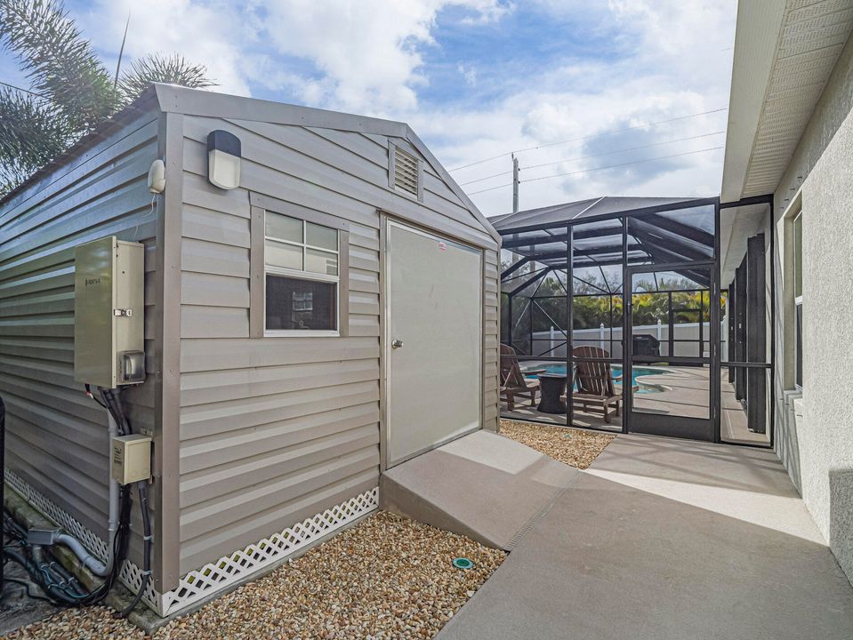 For Sale: $629,900 (4 beds, 3 baths, 2447 Square Feet)