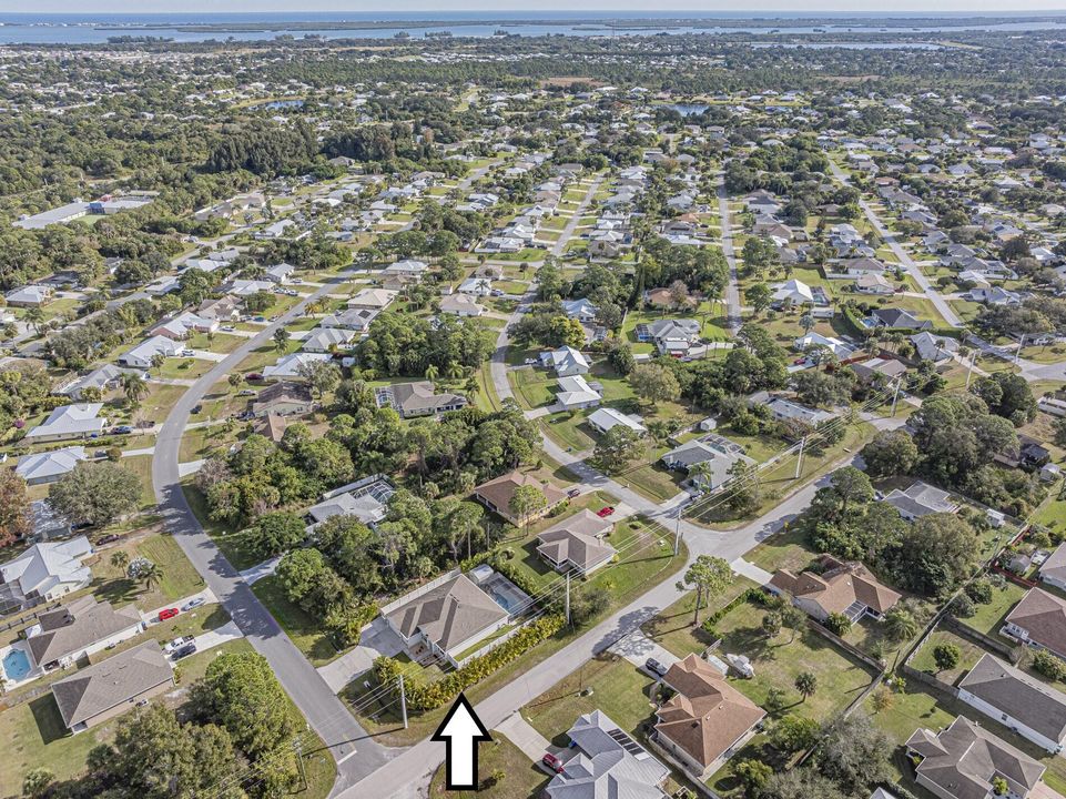 For Sale: $629,900 (4 beds, 3 baths, 2447 Square Feet)