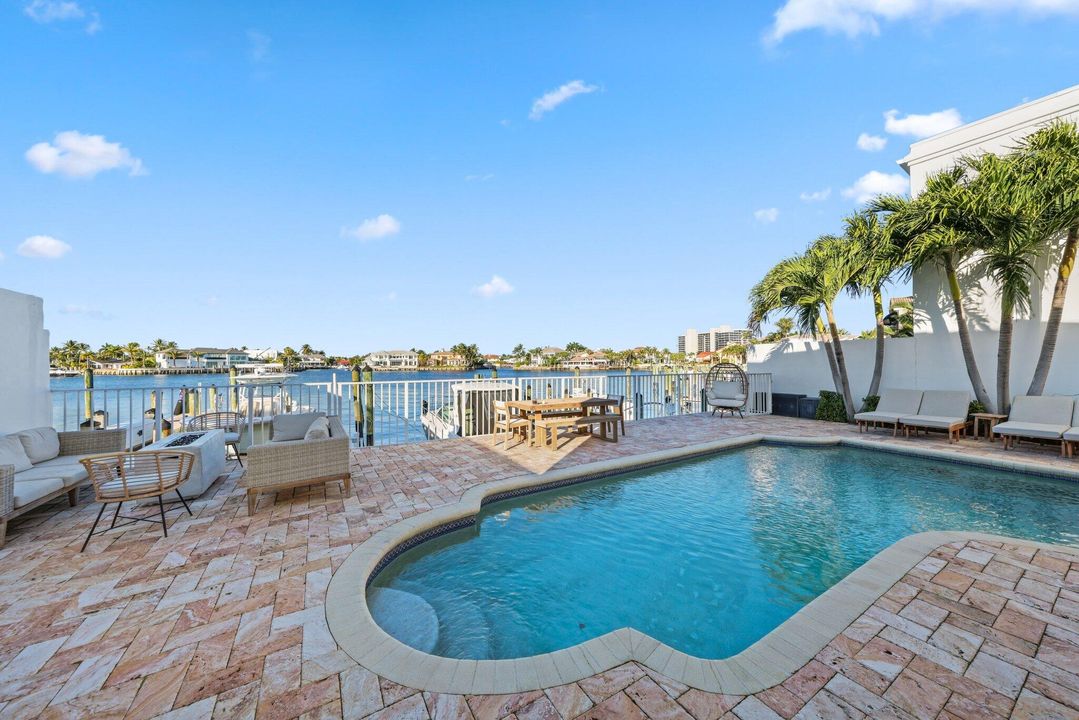 En Venta: $2,490,000 (3 camas, 3 baños, 2257 Pies cuadrados)