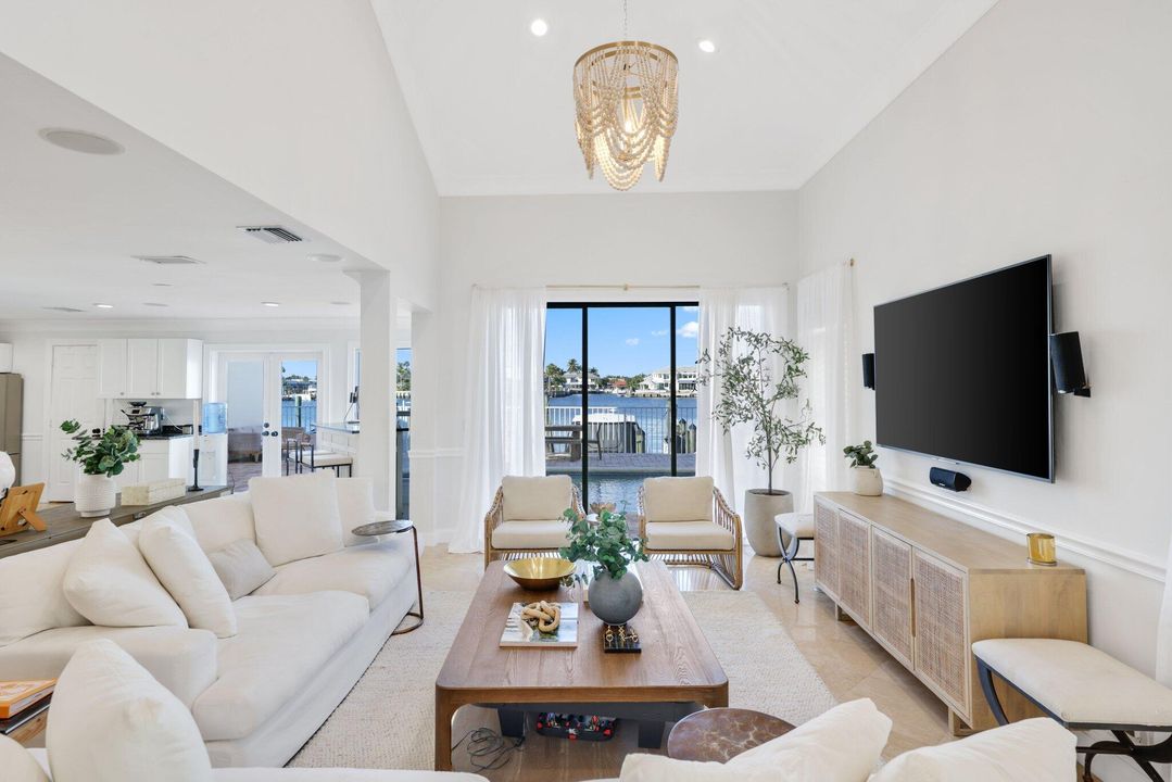 En Venta: $2,490,000 (3 camas, 3 baños, 2257 Pies cuadrados)