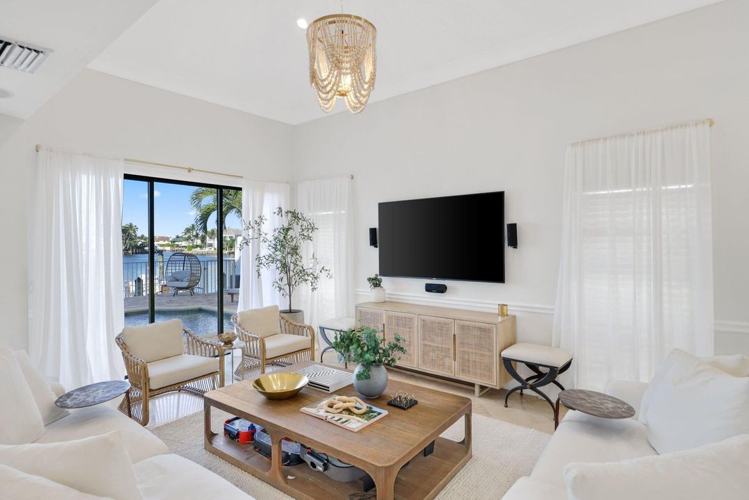 En Venta: $2,490,000 (3 camas, 3 baños, 2257 Pies cuadrados)