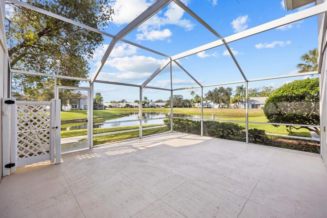 En Venta: $215,000 (2 camas, 2 baños, 1374 Pies cuadrados)