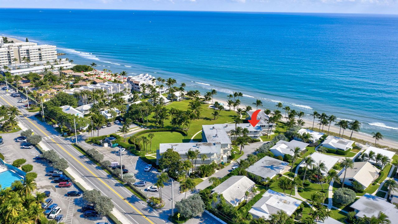 For Sale: $458,000 (2 beds, 2 baths, 850 Square Feet)