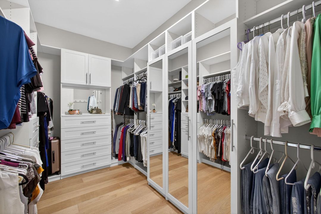 En Venta: $2,200,000 (4 camas, 4 baños, 3214 Pies cuadrados)