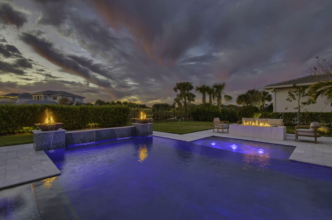 En Venta: $2,200,000 (4 camas, 4 baños, 3214 Pies cuadrados)