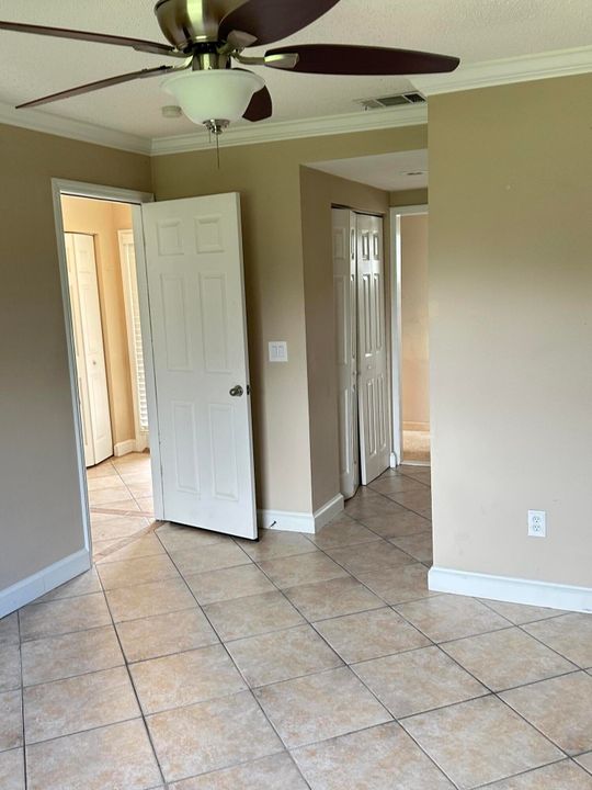 For Rent: $2,150 (3 beds, 2 baths, 1257 Square Feet)