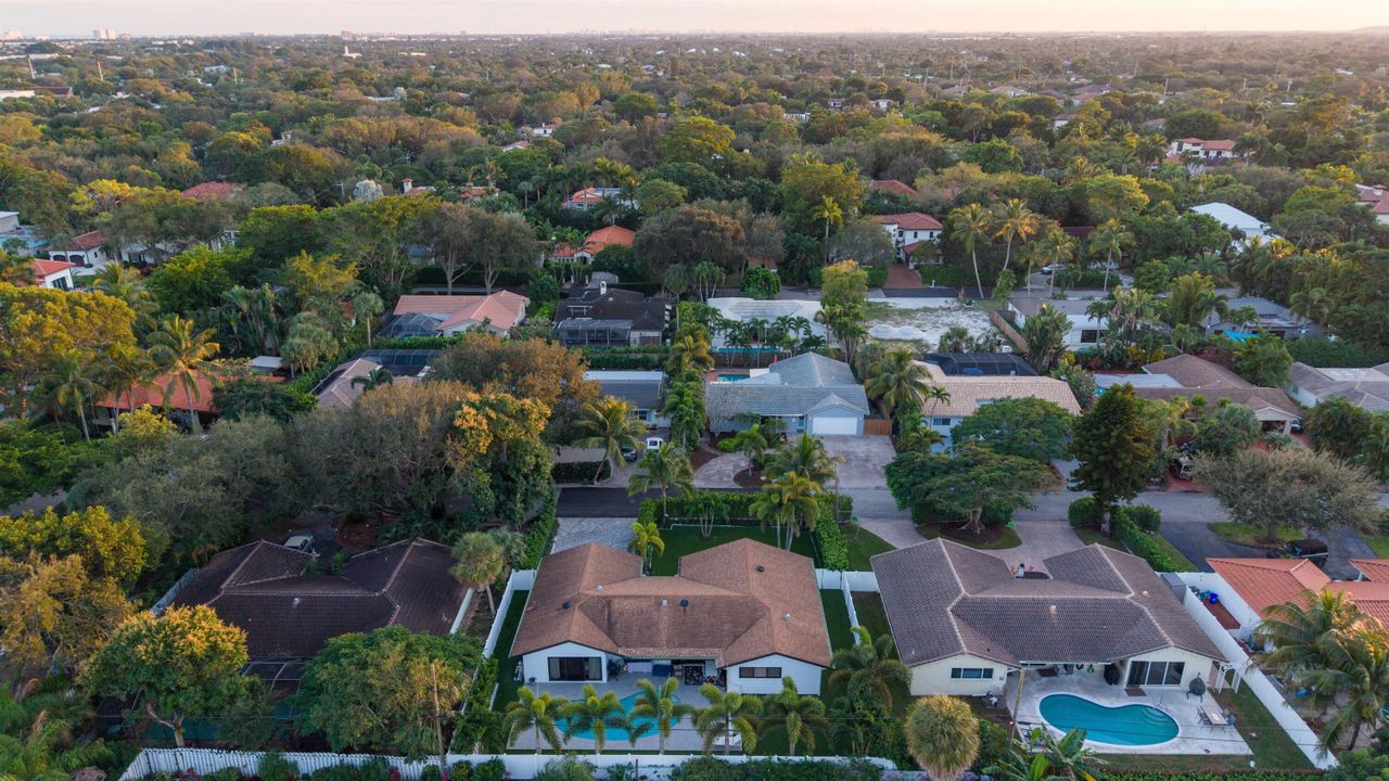 En Venta: $1,495,000 (4 camas, 2 baños, 1702 Pies cuadrados)