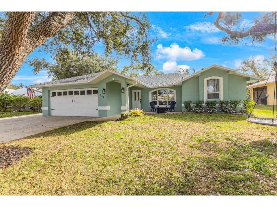 For Sale: $439,900 (3 beds, 2 baths, 1342 Square Feet)