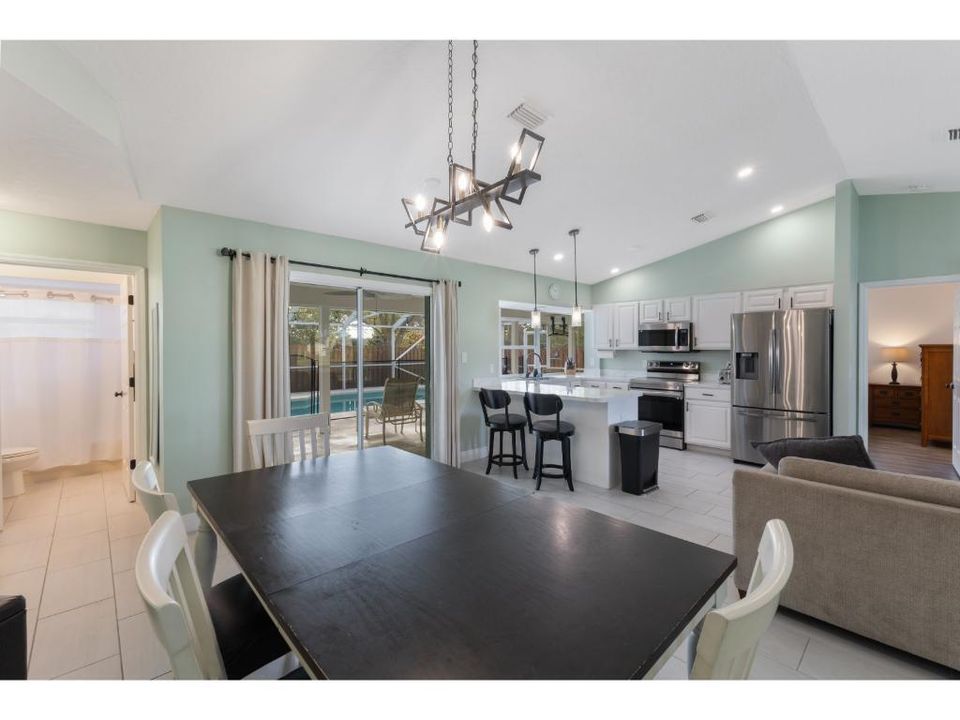 For Sale: $439,900 (3 beds, 2 baths, 1342 Square Feet)