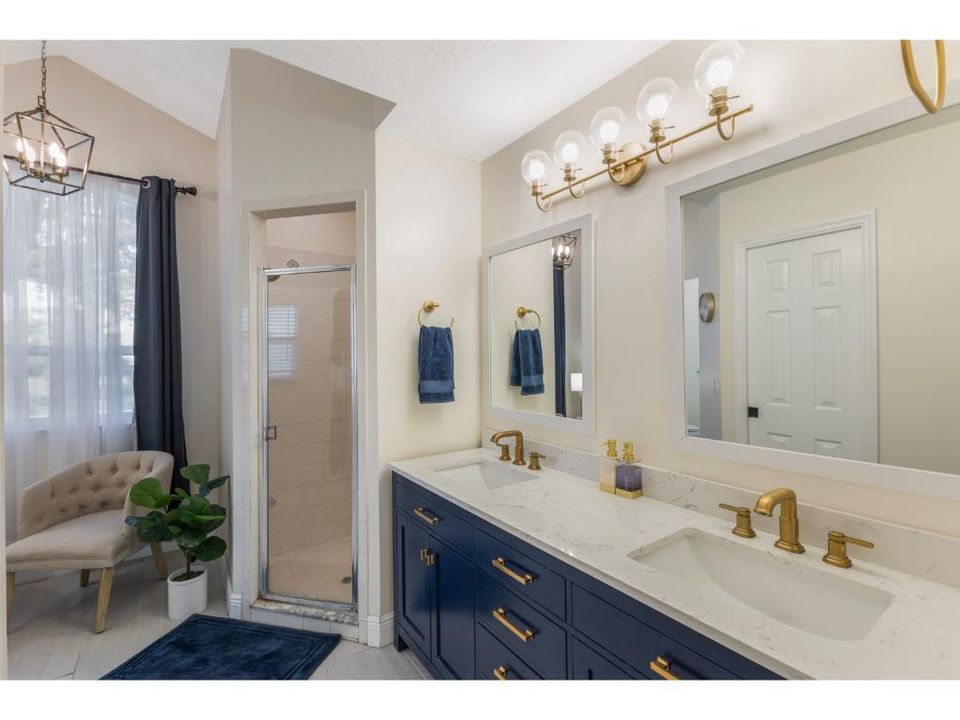 For Sale: $439,900 (3 beds, 2 baths, 1342 Square Feet)