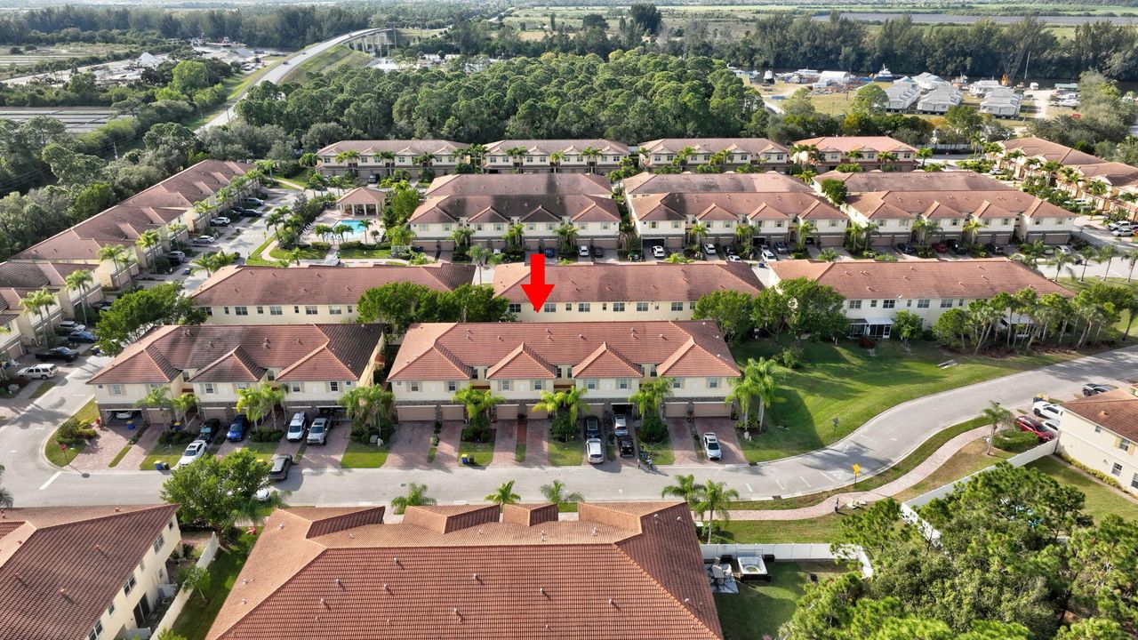 В аренду: $2,500 (3 спален, 2 ванн, 1609 Квадратных фут)