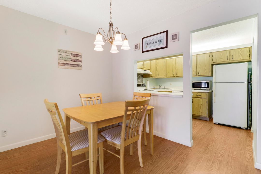 For Rent: $1,650 (1 beds, 1 baths, 830 Square Feet)