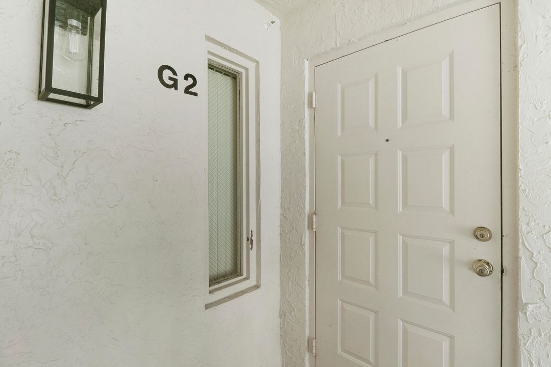 For Rent: $1,650 (1 beds, 1 baths, 830 Square Feet)