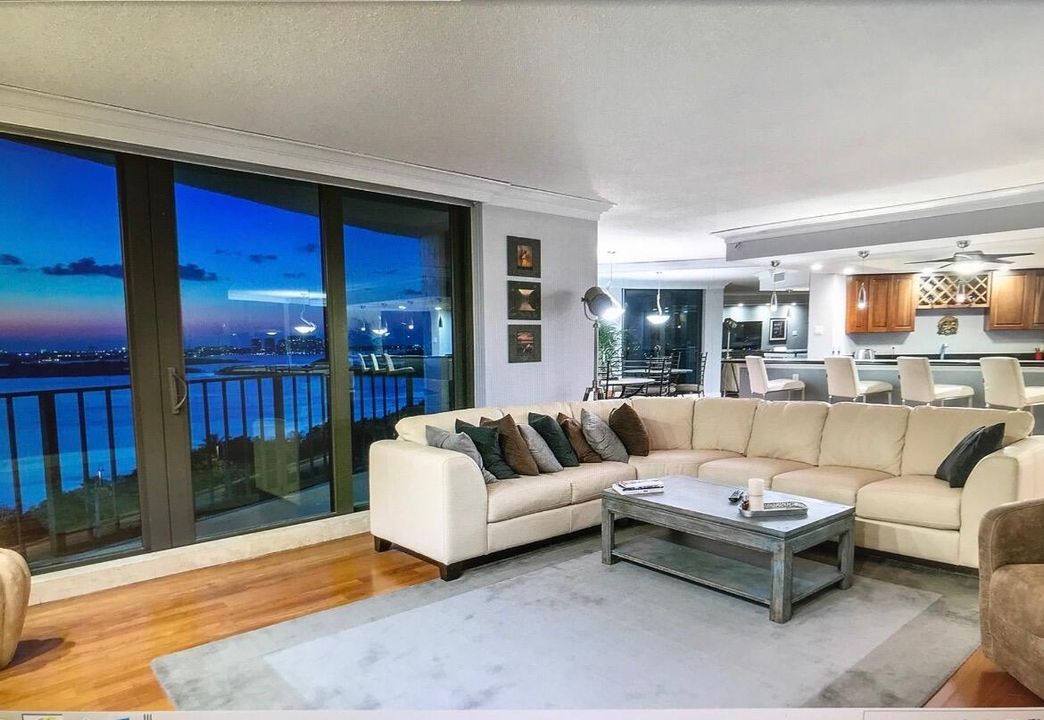 En Venta: $620,000 (2 camas, 2 baños, 1457 Pies cuadrados)