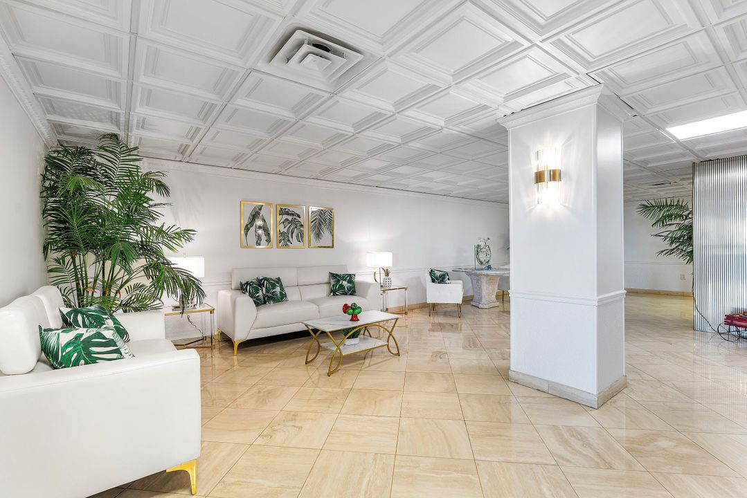 待售: $1,075,000 (2 贝兹, 2 浴室, 1490 平方英尺)