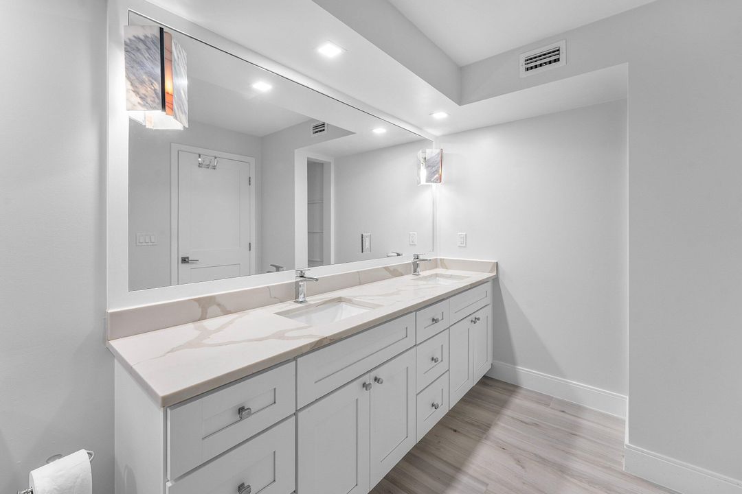 待售: $1,075,000 (2 贝兹, 2 浴室, 1490 平方英尺)