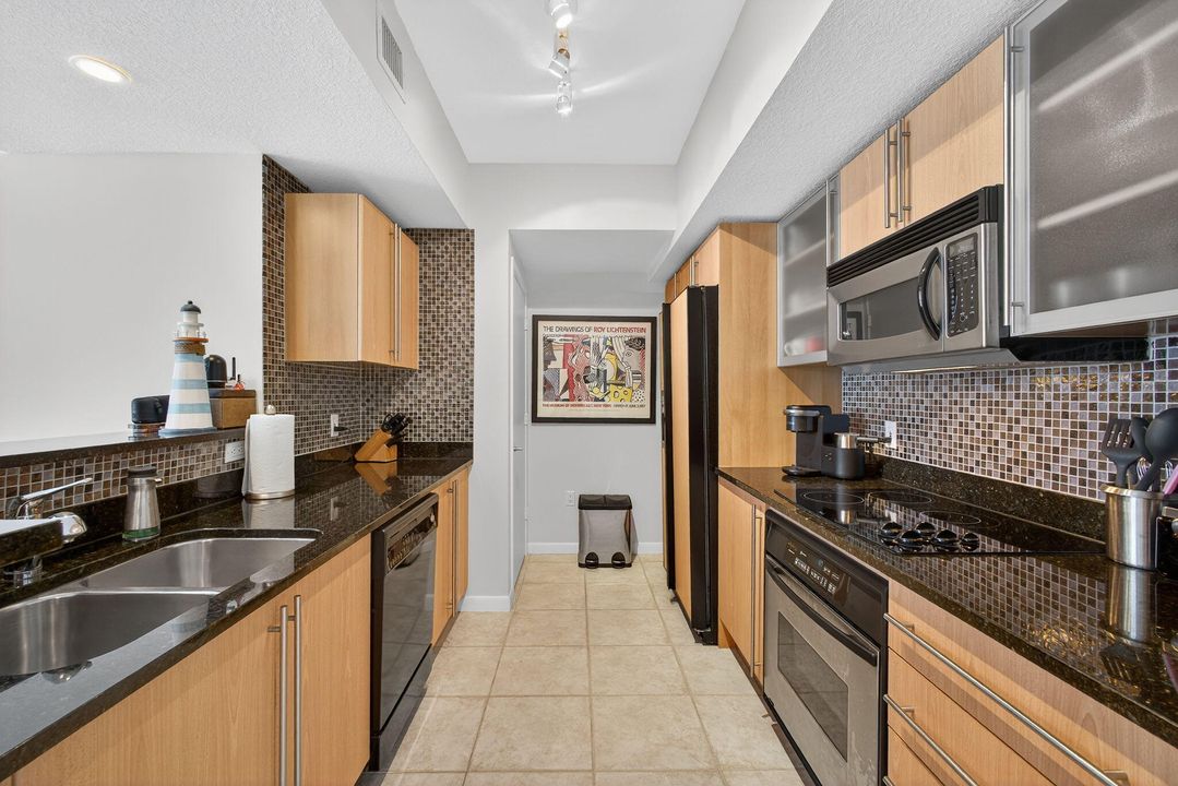 En Venta: $535,000 (2 camas, 2 baños, 1175 Pies cuadrados)