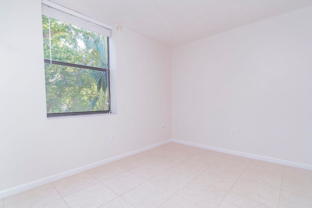For Sale: $225,000 (3 beds, 2 baths, 1380 Square Feet)