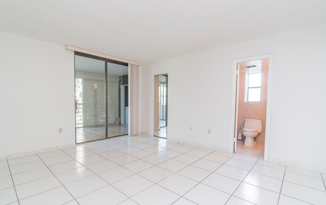 For Sale: $225,000 (3 beds, 2 baths, 1380 Square Feet)