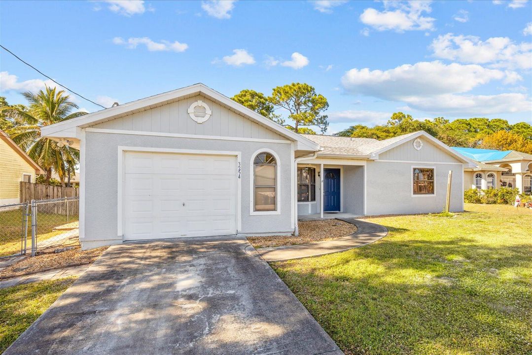 待售: $320,000 (3 贝兹, 2 浴室, 1732 平方英尺)