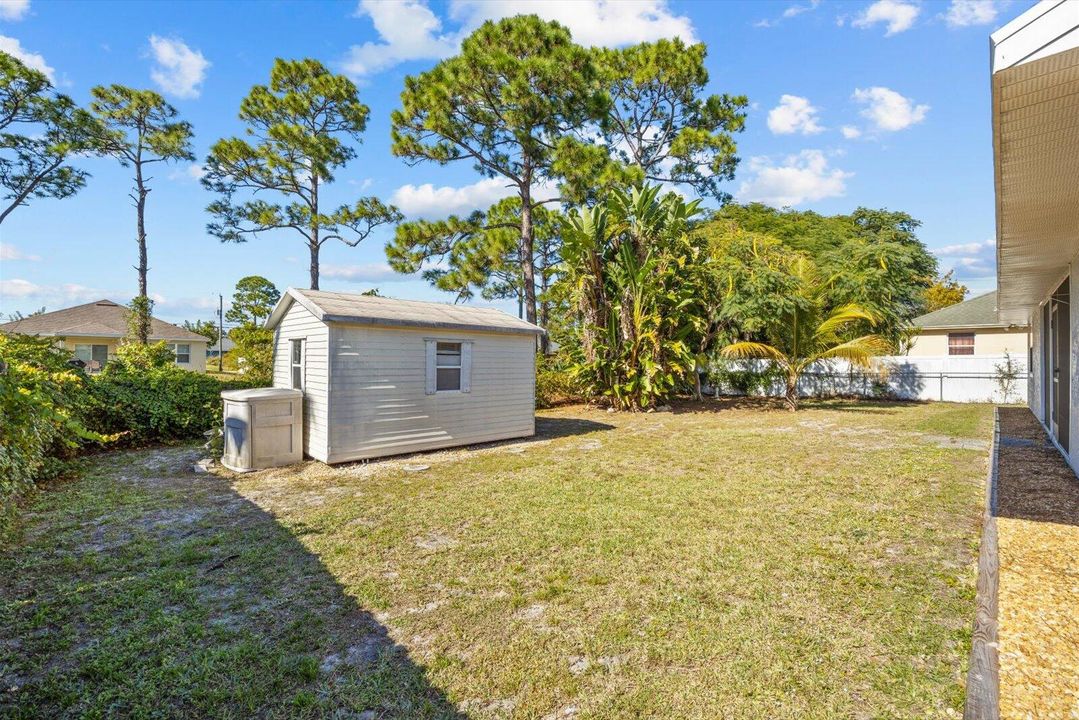 待售: $320,000 (3 贝兹, 2 浴室, 1732 平方英尺)