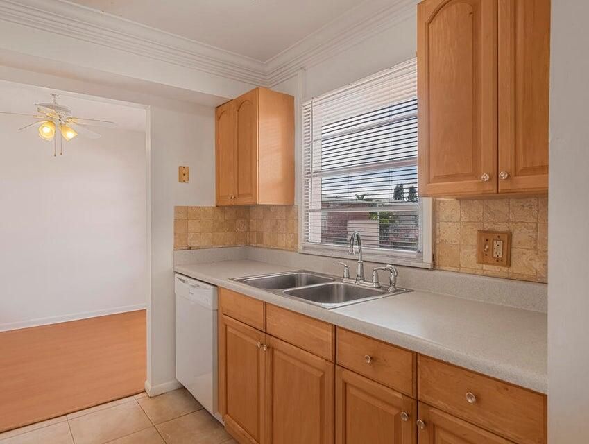 En Renta: $1,350 (2 camas, 2 baños, 888 Pies cuadrados)