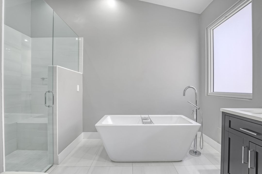 For Sale: $619,000 (3 beds, 2 baths, 1990 Square Feet)