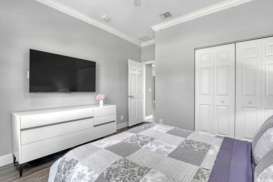 For Sale: $619,000 (3 beds, 2 baths, 1990 Square Feet)