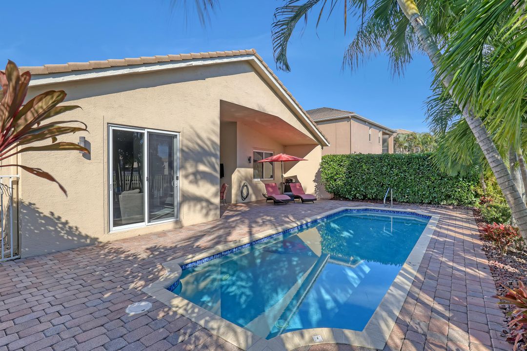 For Sale: $619,000 (3 beds, 2 baths, 1990 Square Feet)