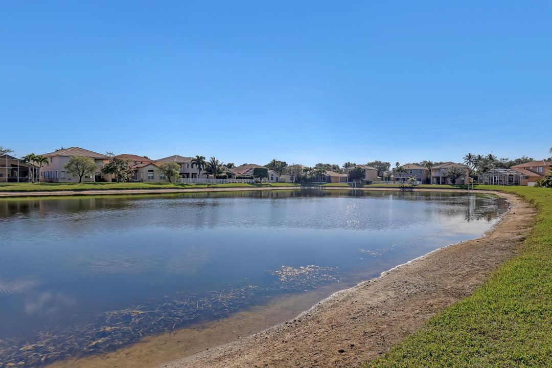 For Sale: $619,000 (3 beds, 2 baths, 1990 Square Feet)