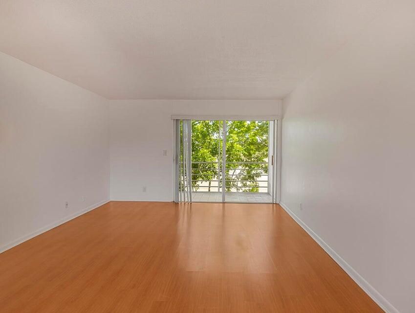 En Renta: $1,350 (2 camas, 2 baños, 888 Pies cuadrados)