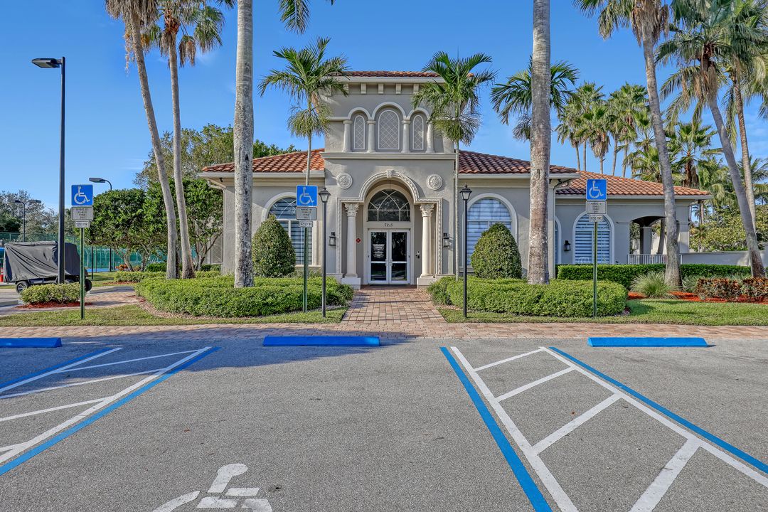 For Sale: $619,000 (3 beds, 2 baths, 1990 Square Feet)