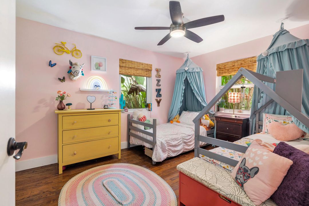 For Sale: $945,000 (2 beds, 1 baths, 1125 Square Feet)