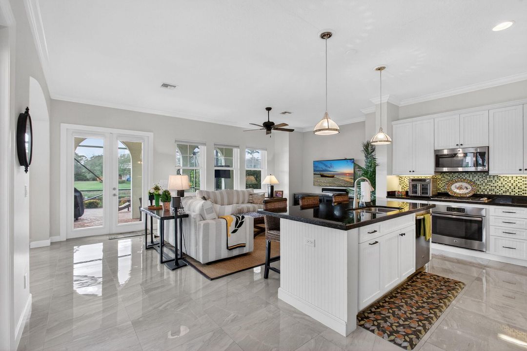 待售: $1,099,995 (3 贝兹, 2 浴室, 2300 平方英尺)