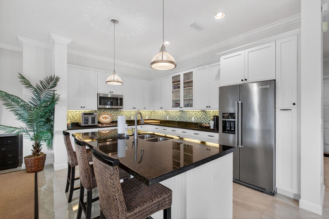 待售: $1,099,995 (3 贝兹, 2 浴室, 2300 平方英尺)