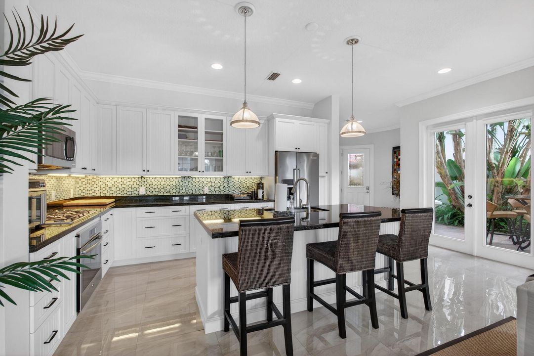 待售: $1,099,995 (3 贝兹, 2 浴室, 2300 平方英尺)