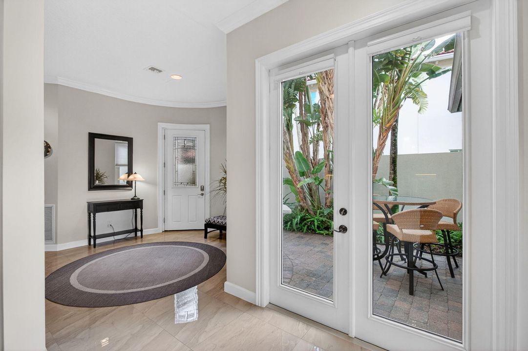 待售: $1,099,995 (3 贝兹, 2 浴室, 2300 平方英尺)