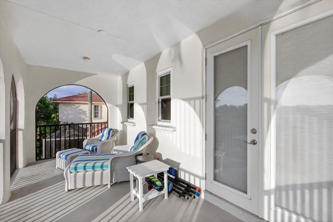 待售: $1,099,995 (3 贝兹, 2 浴室, 2300 平方英尺)