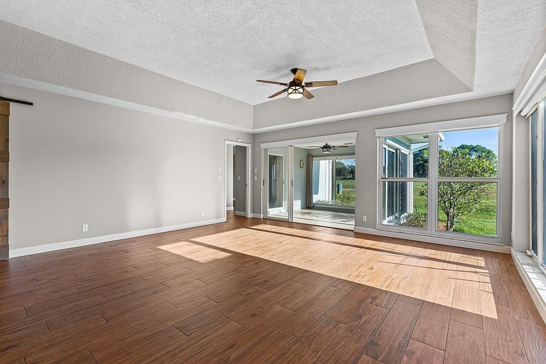 For Sale: $649,900 (3 beds, 2 baths, 2080 Square Feet)