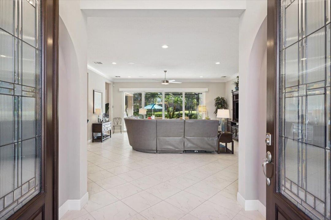 For Sale: $1,175,000 (3 beds, 3 baths, 2794 Square Feet)