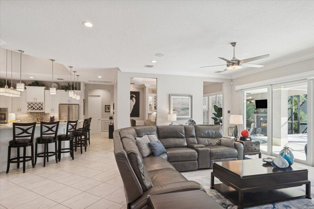 For Sale: $1,175,000 (3 beds, 3 baths, 2794 Square Feet)